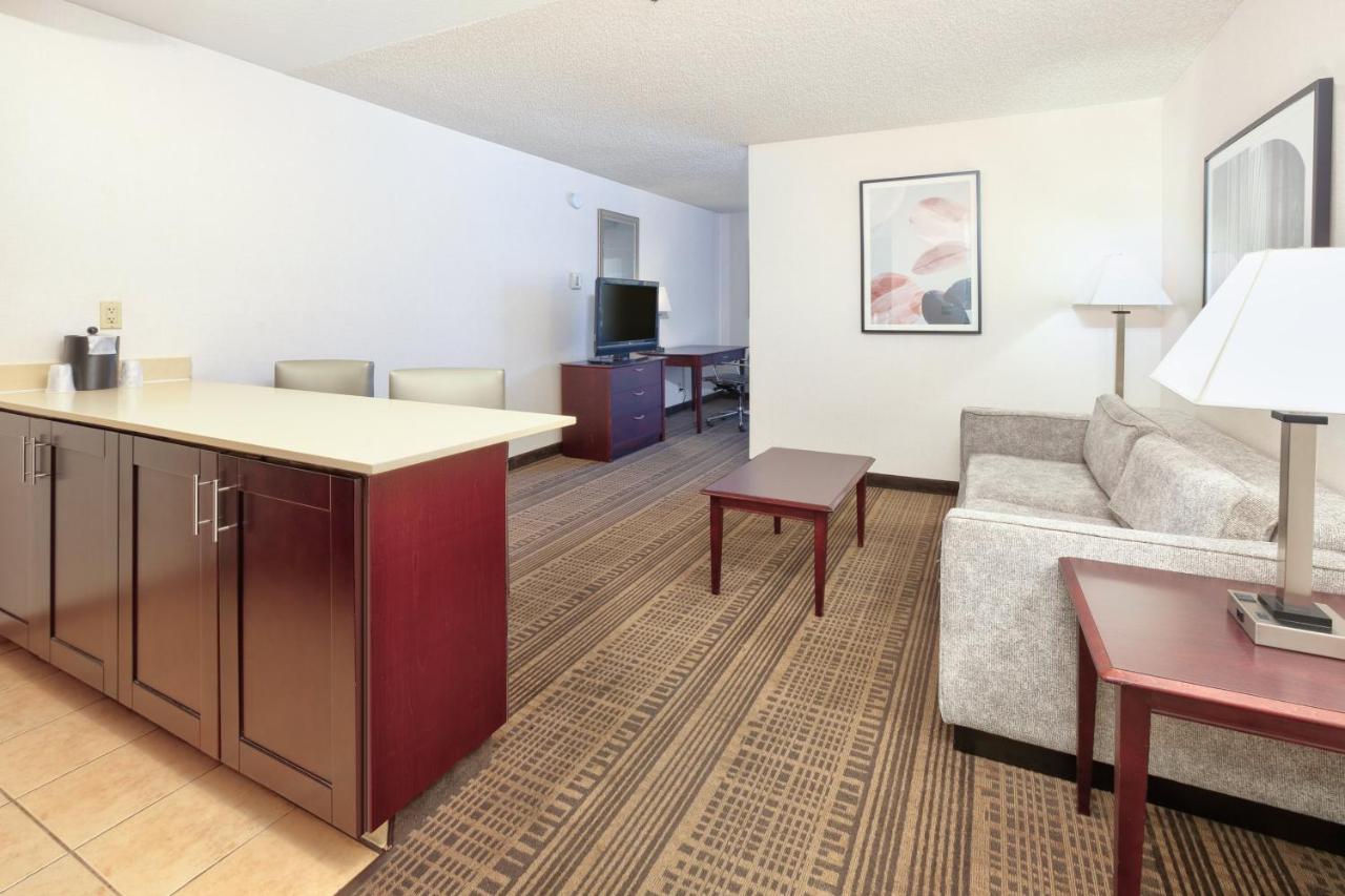 Holiday Inn & Suites Santa Maria By Ihg Luaran gambar
