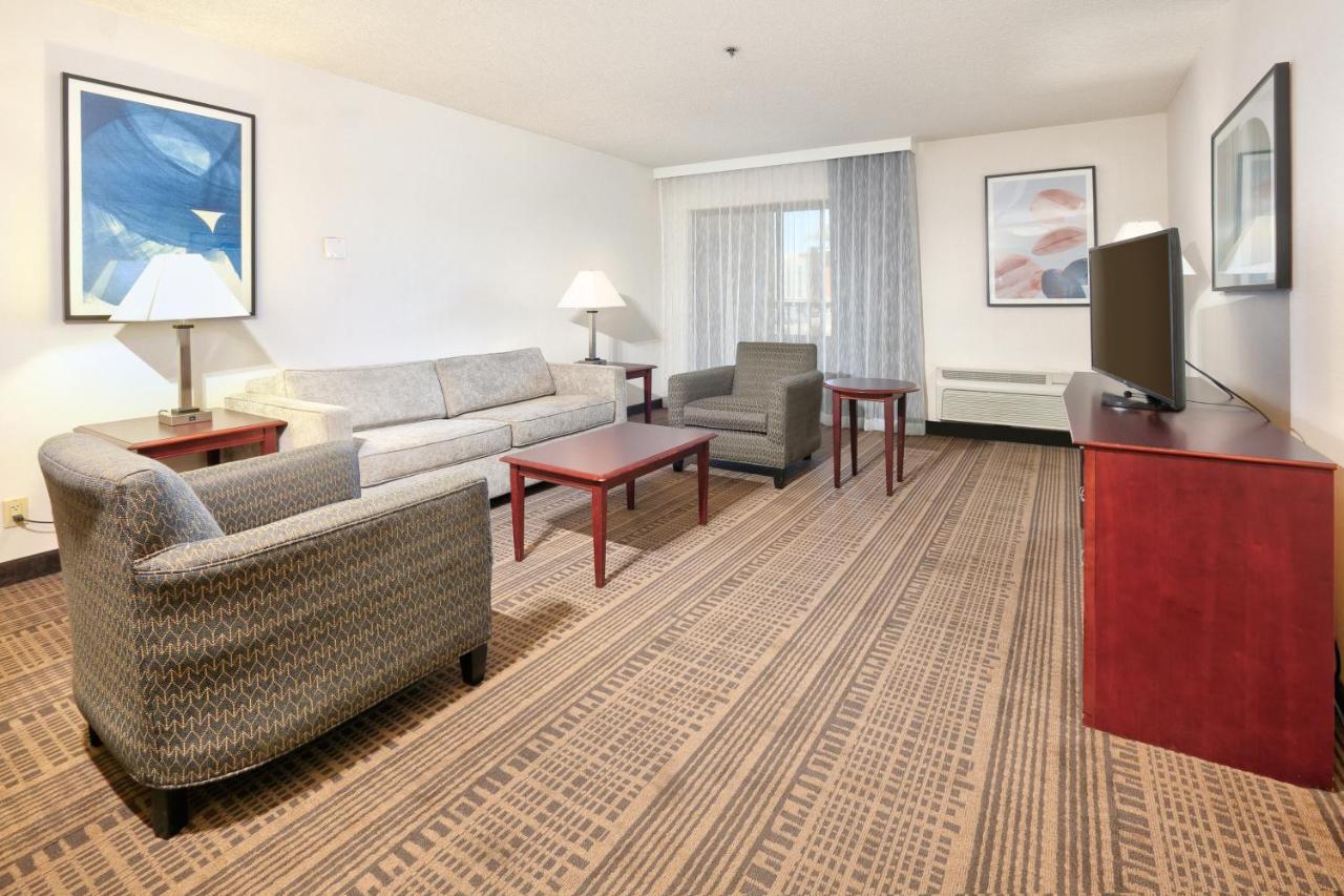 Holiday Inn & Suites Santa Maria By Ihg Luaran gambar