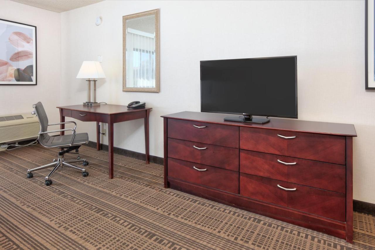 Holiday Inn & Suites Santa Maria By Ihg Luaran gambar