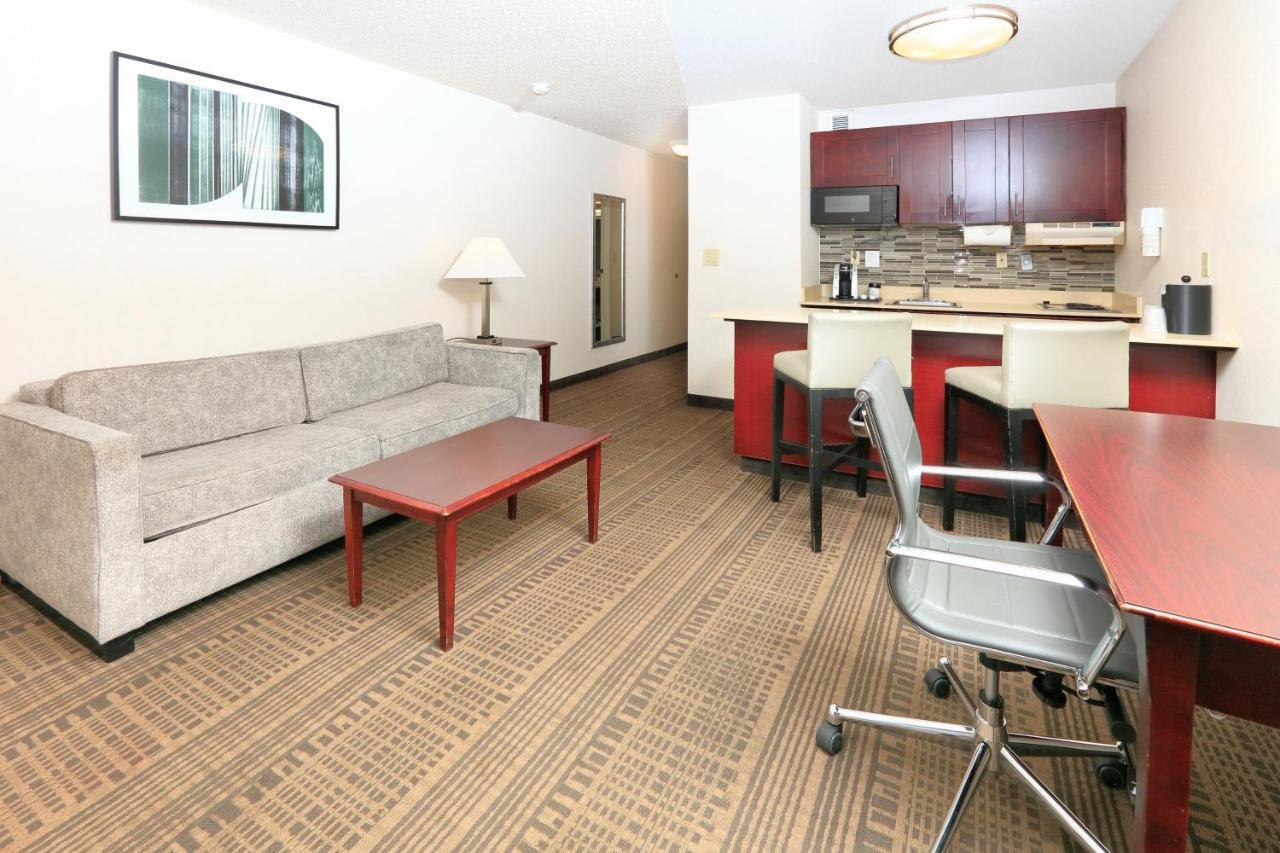 Holiday Inn & Suites Santa Maria By Ihg Luaran gambar