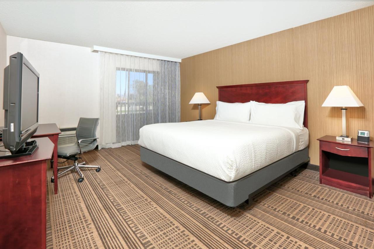 Holiday Inn & Suites Santa Maria By Ihg Luaran gambar