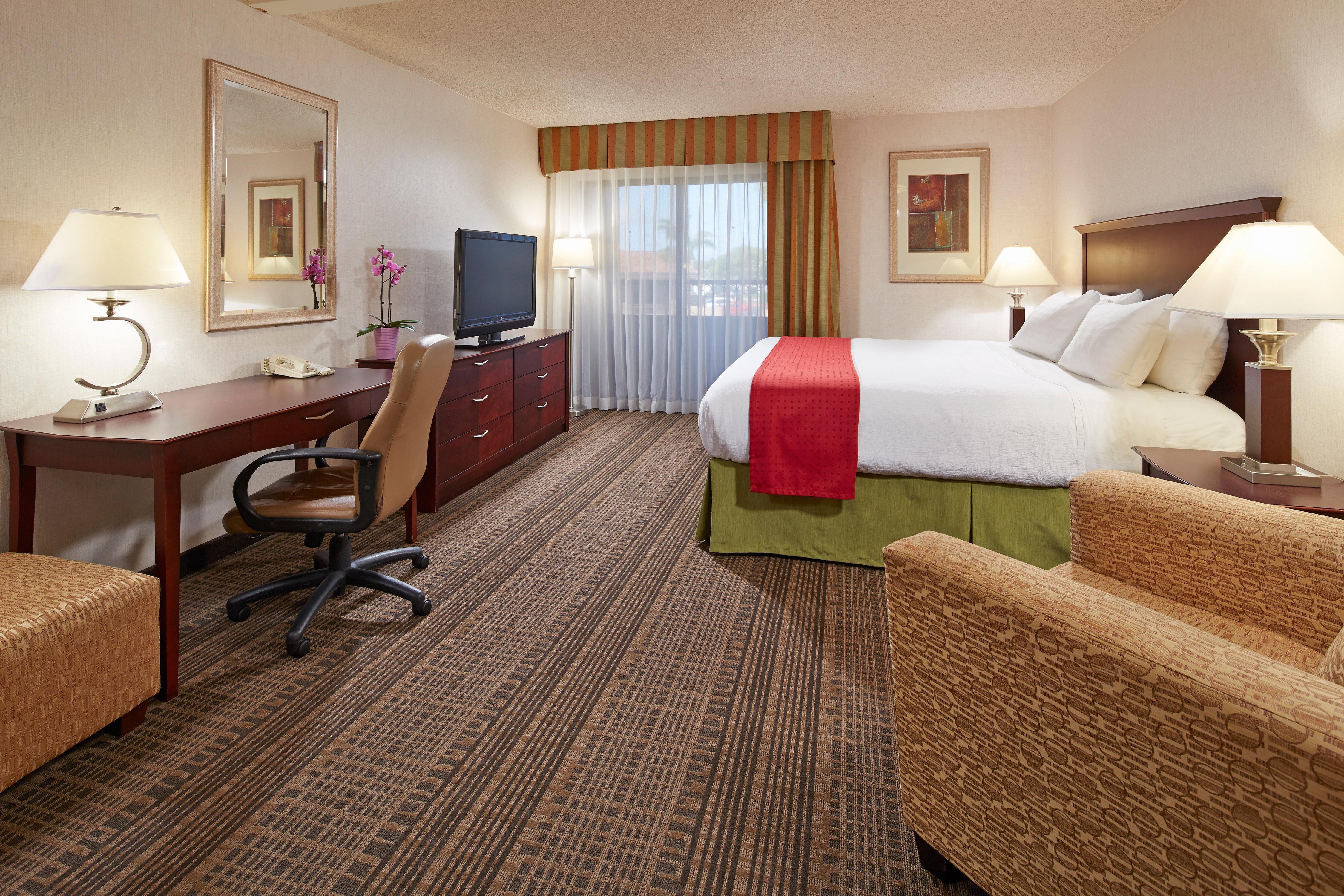 Holiday Inn & Suites Santa Maria By Ihg Luaran gambar