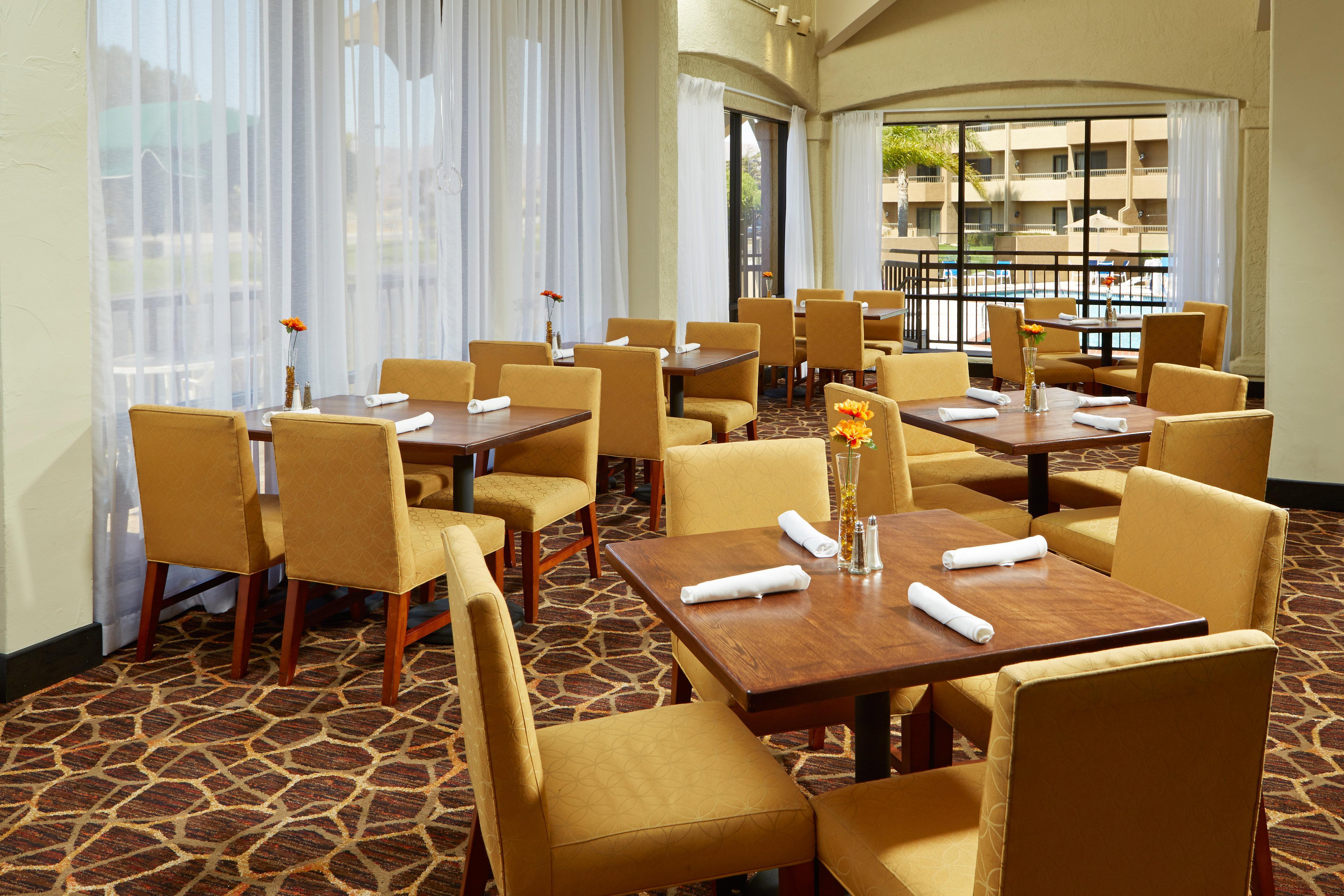 Holiday Inn & Suites Santa Maria By Ihg Luaran gambar