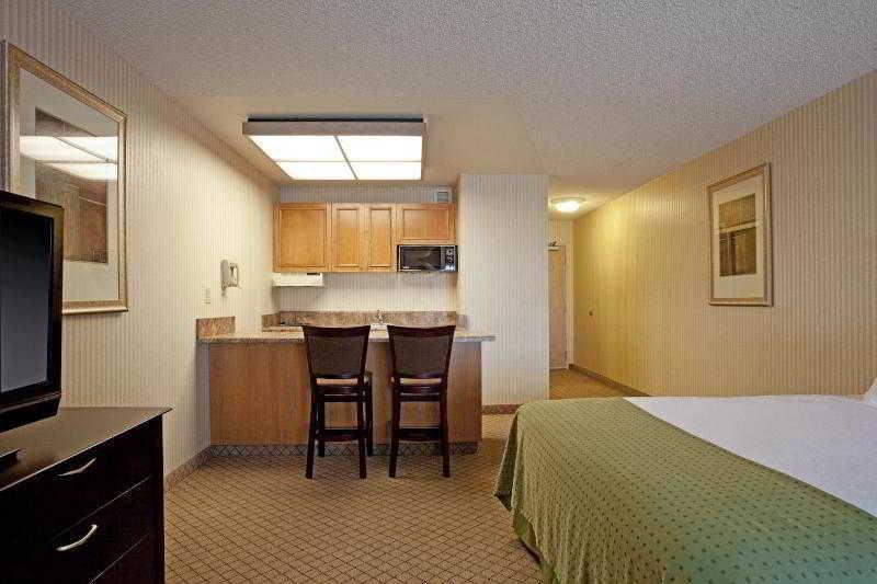 Holiday Inn & Suites Santa Maria By Ihg Bilik gambar